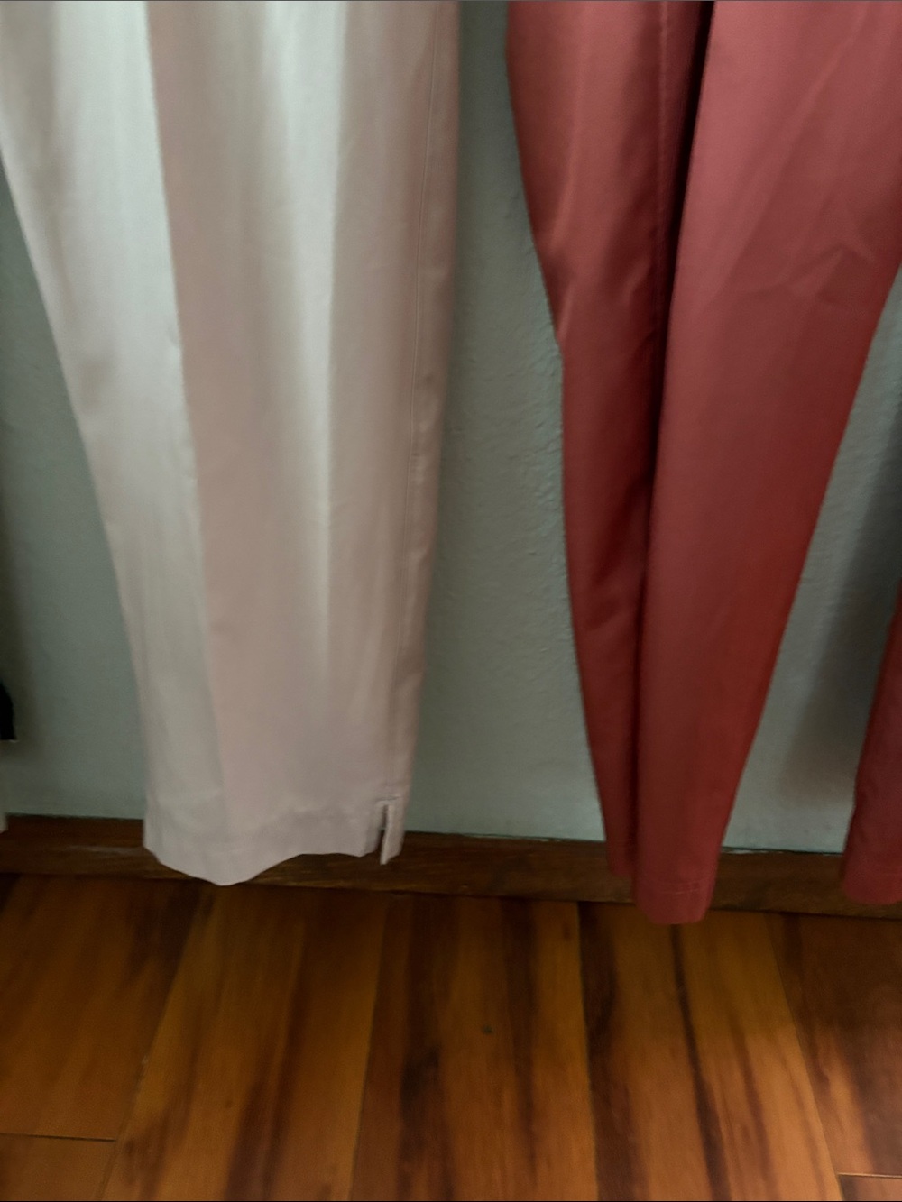 Old Navy Women's Drawstring Joggers - Blush and Terracotta - Picture 3 of 8